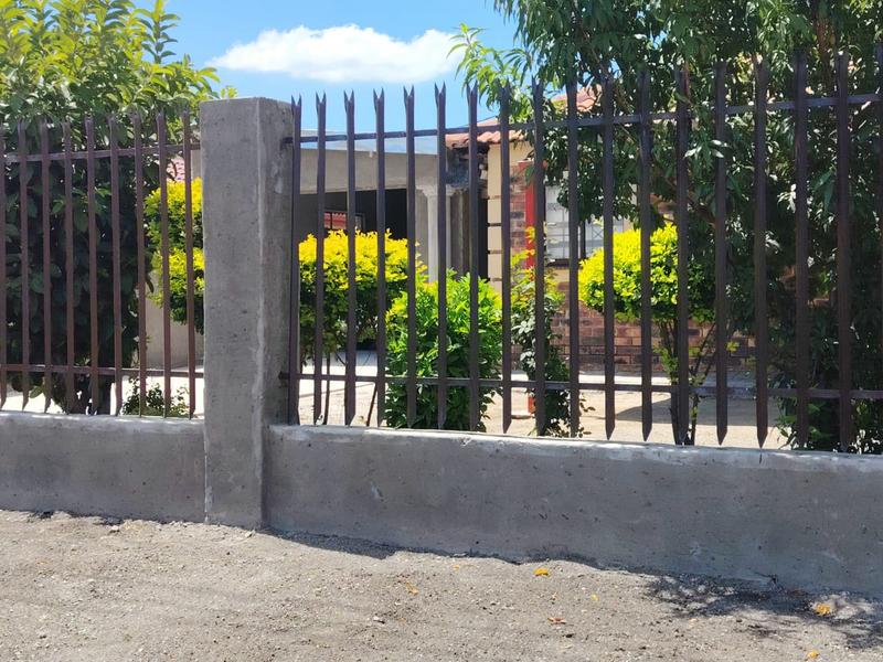 3 Bedroom Property for Sale in Seraleng North West